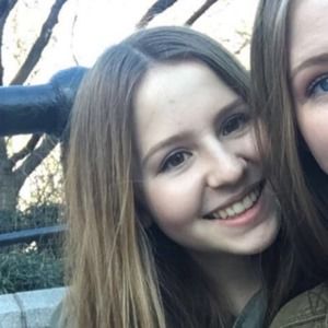 Meet your Posher, Madeline